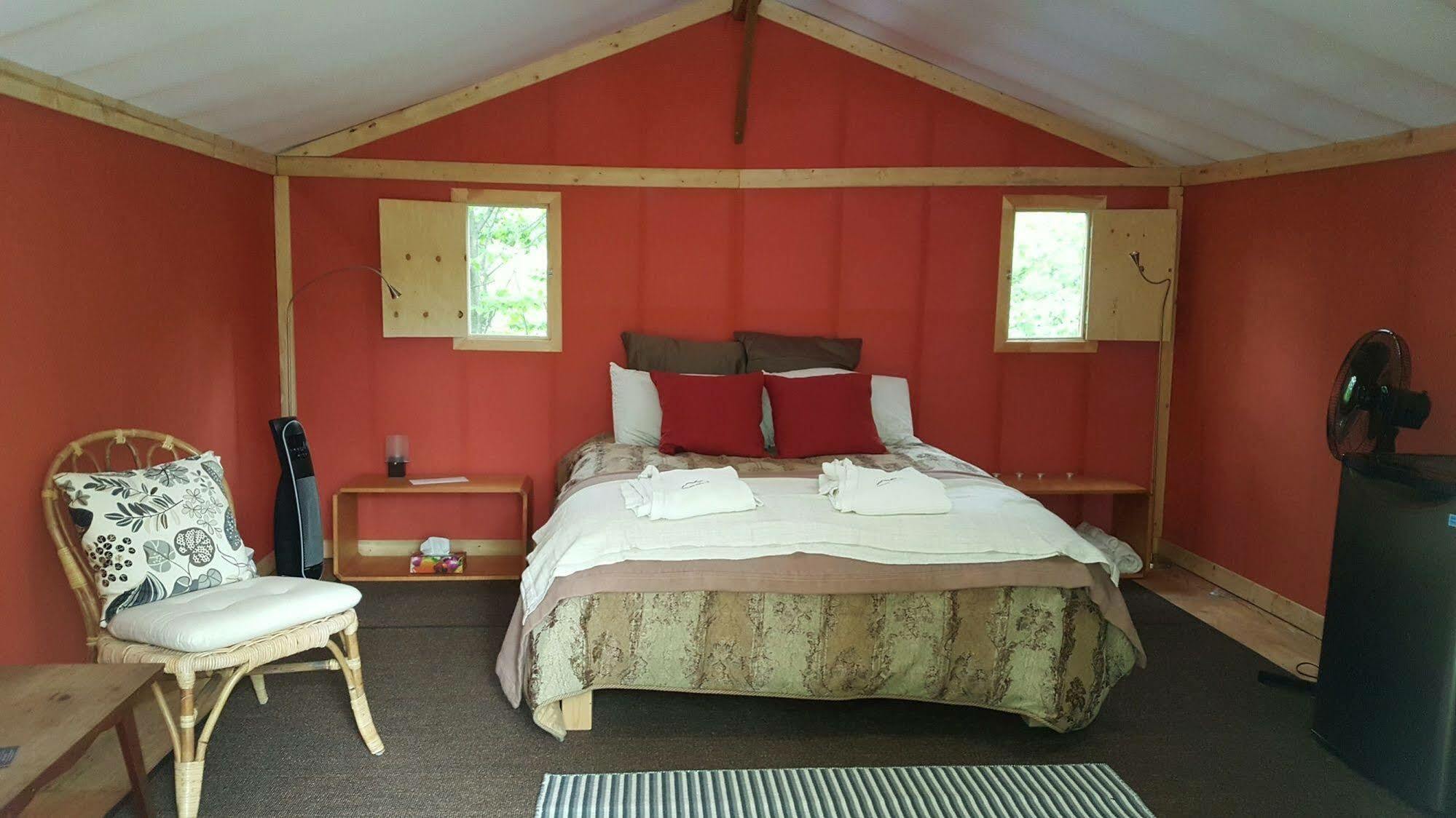 Eco Spa Highland Grenville-Sur-La-Rouge Εξωτερικό φωτογραφία